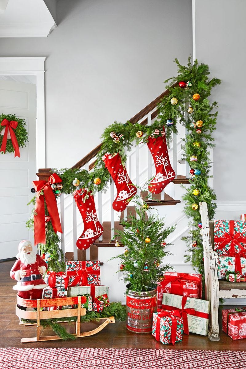 67 Best Christmas Garland Ideas , Decorating with Holiday